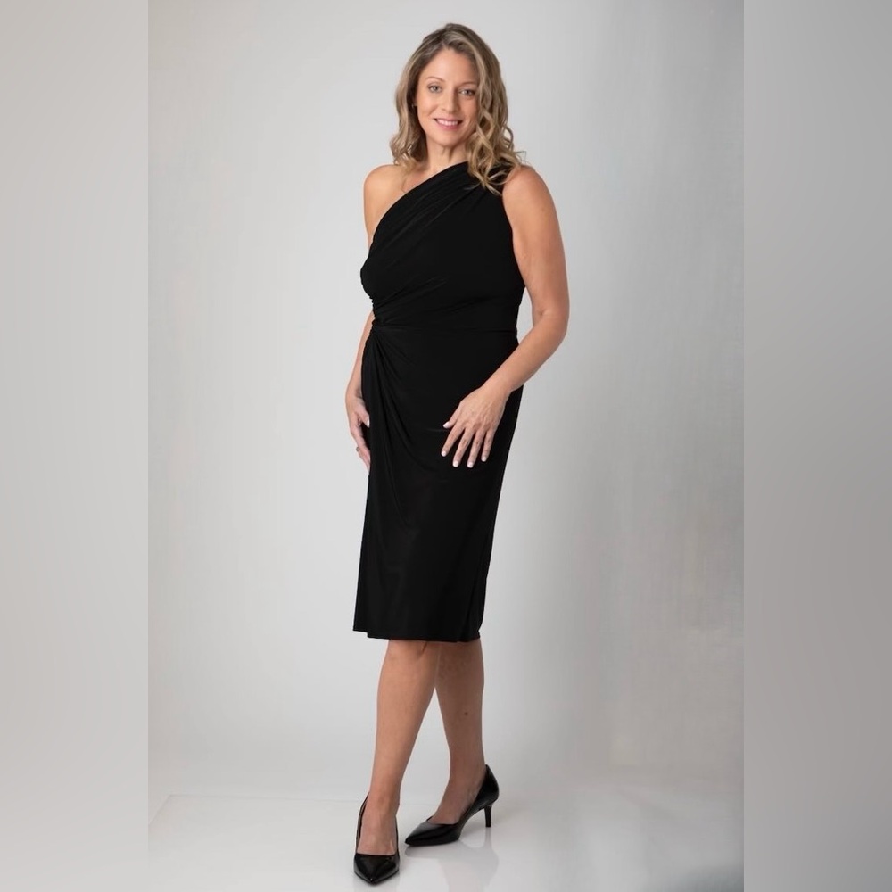 Tadashi Shoji | One Shoulder Ruched Dress